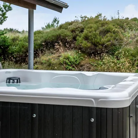 Tatil Evi Front In Henne With Sauna