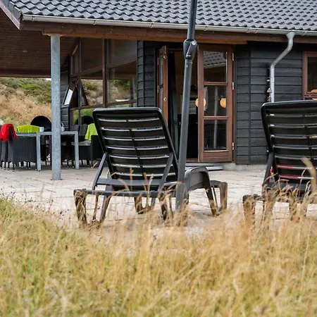 Front In Henne With Sauna Tatil Evi Henne Strand